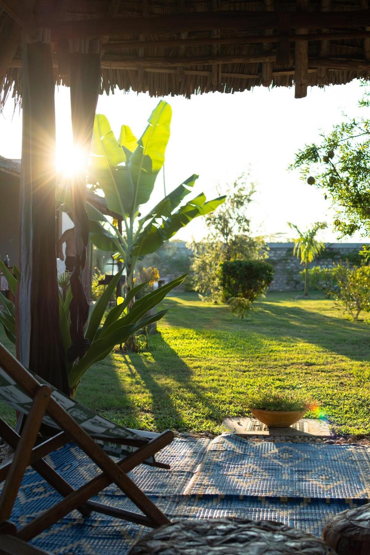 Private Backdoor Villa With Big Swimming Pool And Services Of Chef Included Diani Beach Eksteriør bilde